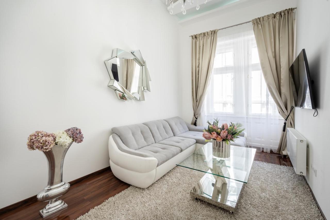Opera Luxury Apartment With Free Parking 부다페스트 외부 사진